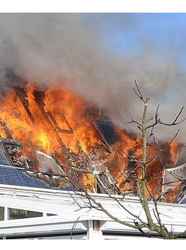 Fotovoltaik Dachbrand, Quelle: Bildschirmphoto