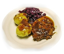 Roast-with-dumplings-and-red-cabbage